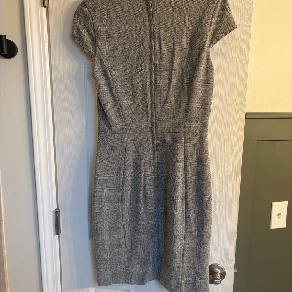 H&M Cap Sleeve Gray Dress size 6 - Picture 3 of 5